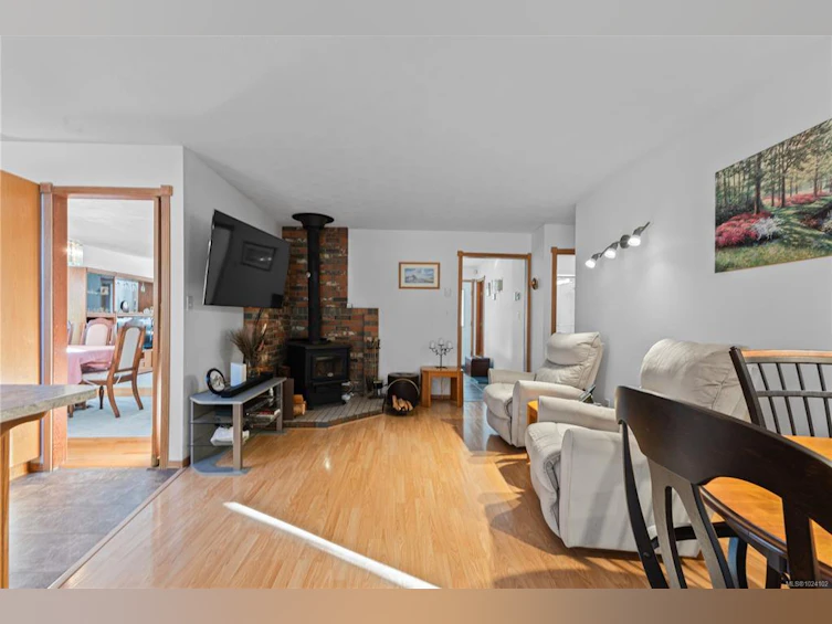 4496 Gary Lane, Campbell River, BC, V9H 1B8 - 10