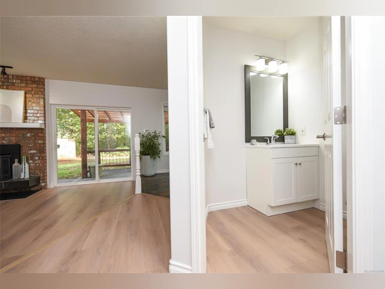 8868 Erickson Place, Black Creek, BC, V9J 1H9 - 68