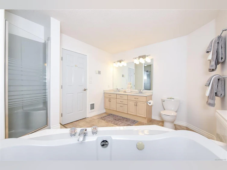 8868 Erickson Place, Black Creek, BC, V9J 1H9 - 56