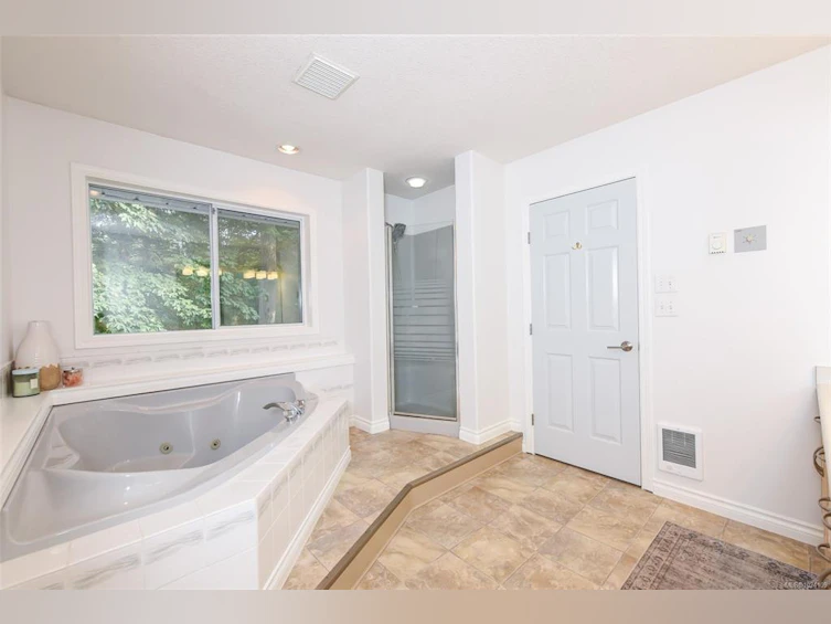 8868 Erickson Place, Black Creek, BC, V9J 1H9 - 57
