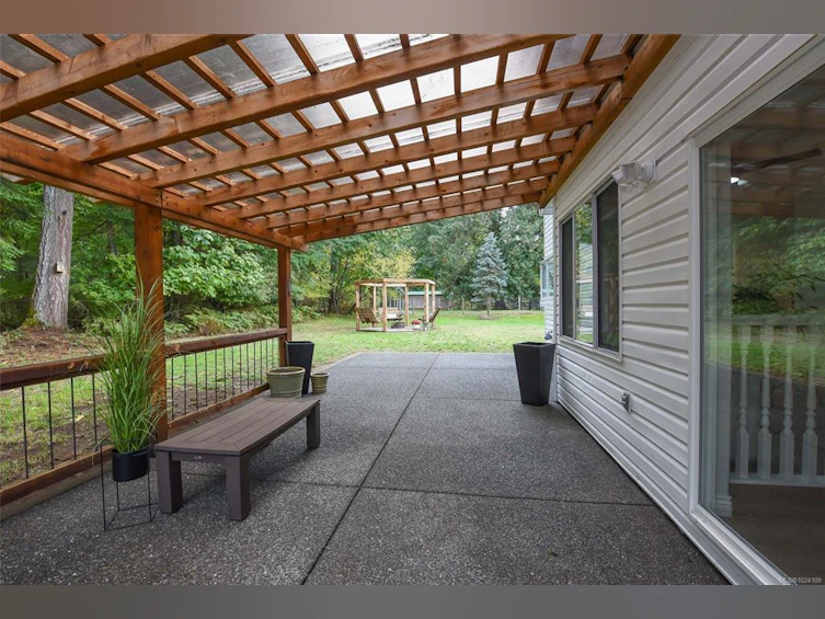 8868 Erickson Place, Black Creek, BC, V9J 1H9 - 17