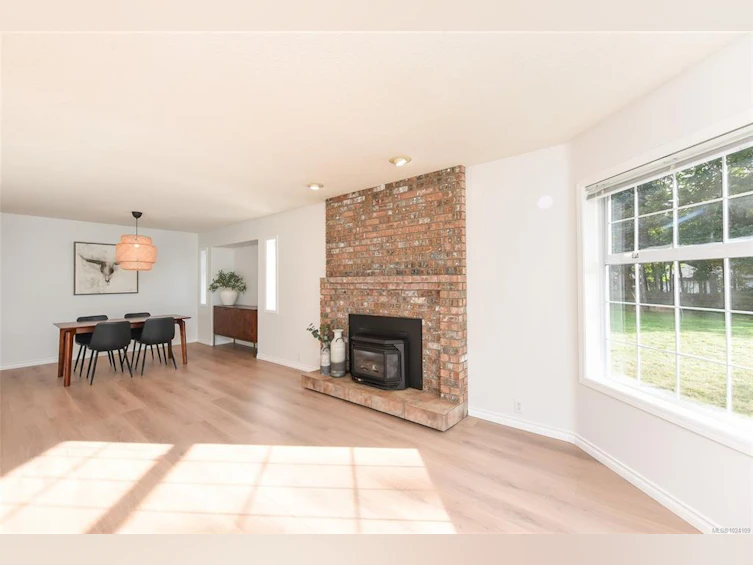 8868 Erickson Place, Black Creek, BC, V9J 1H9 - 47