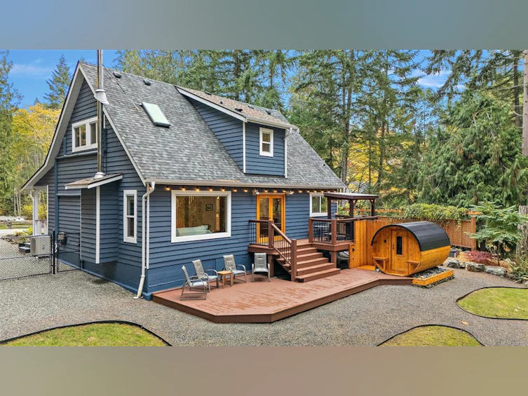 1409 Hillgrove Road, North Saanich, BC, V8L 5K6 - 44