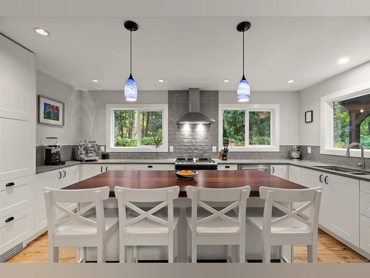 1409 Hillgrove Road, North Saanich, BC, V8L 5K6 - 10