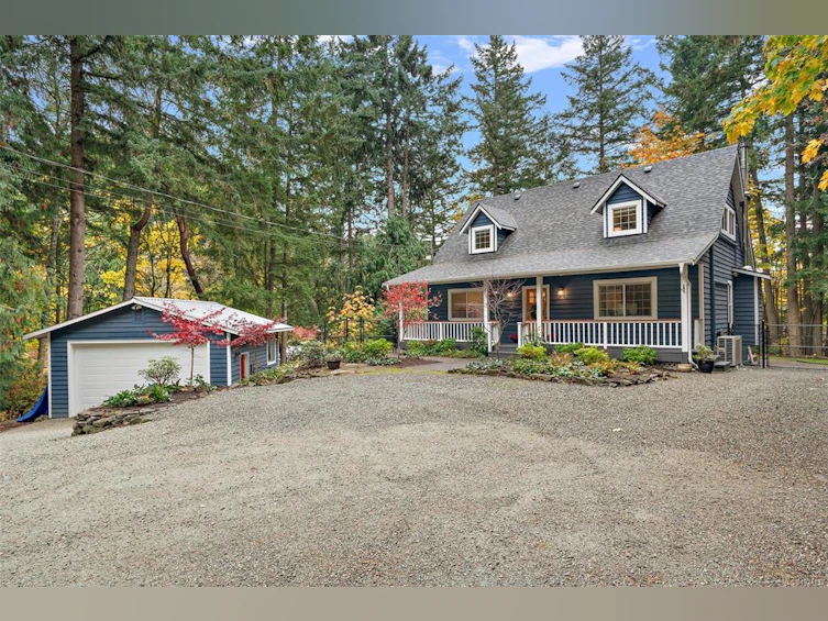 1409 Hillgrove Road, North Saanich, BC, V8L 5K6 - 31