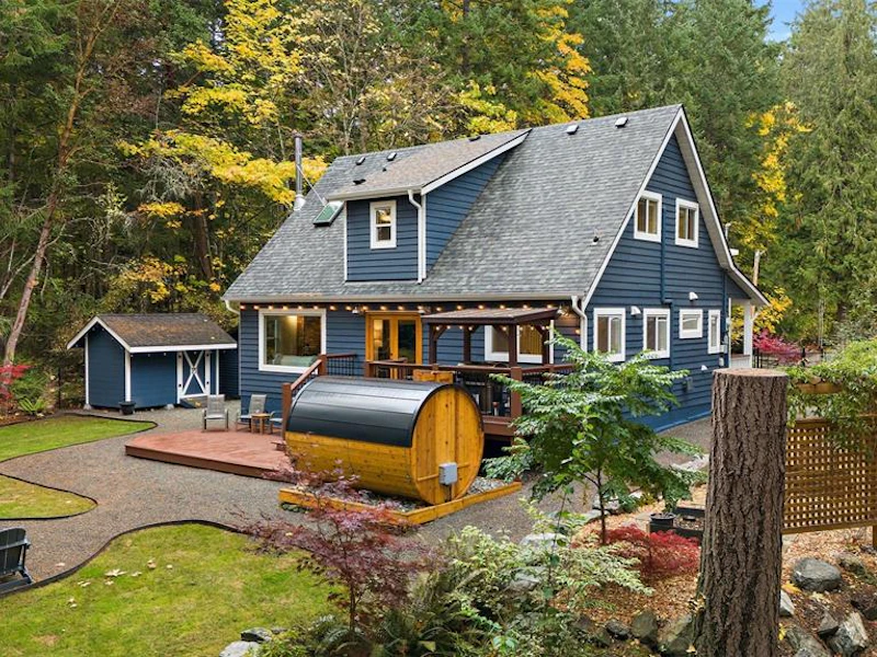 1409 Hillgrove Road, North Saanich BC V8L 5K6