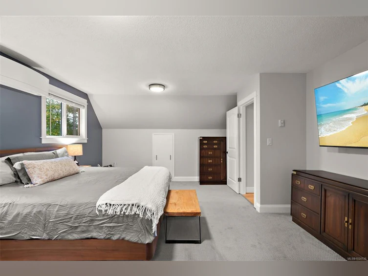 1409 Hillgrove Road, North Saanich, BC, V8L 5K6 - 25