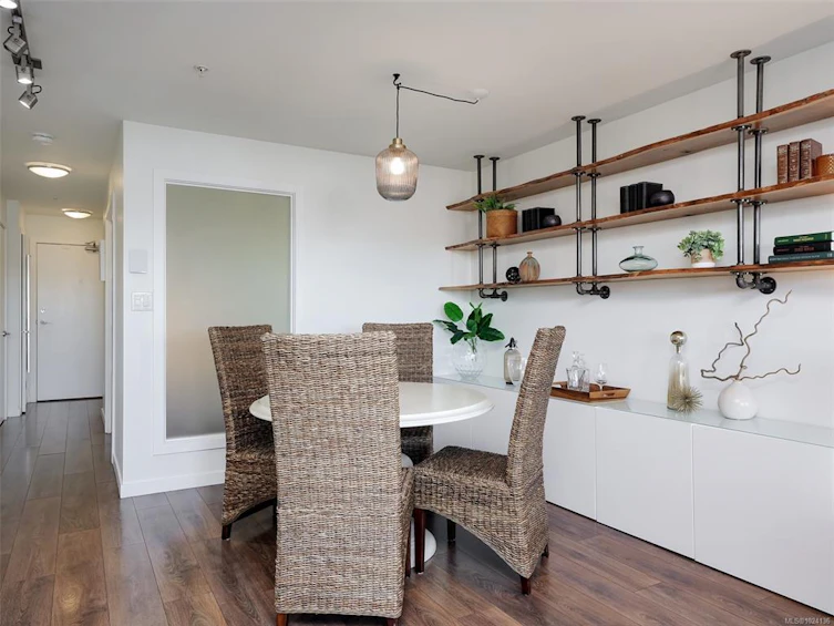 305-517 Fisgard Street, Victoria, BC, V8W 0C5 - 10