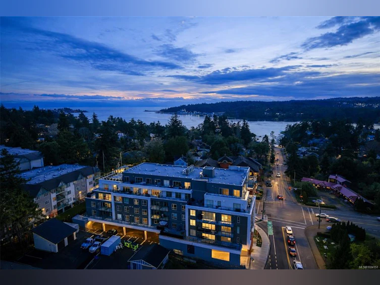 605-258 Helmcken Road, View Royal, BC, V9B 7G9 - 2