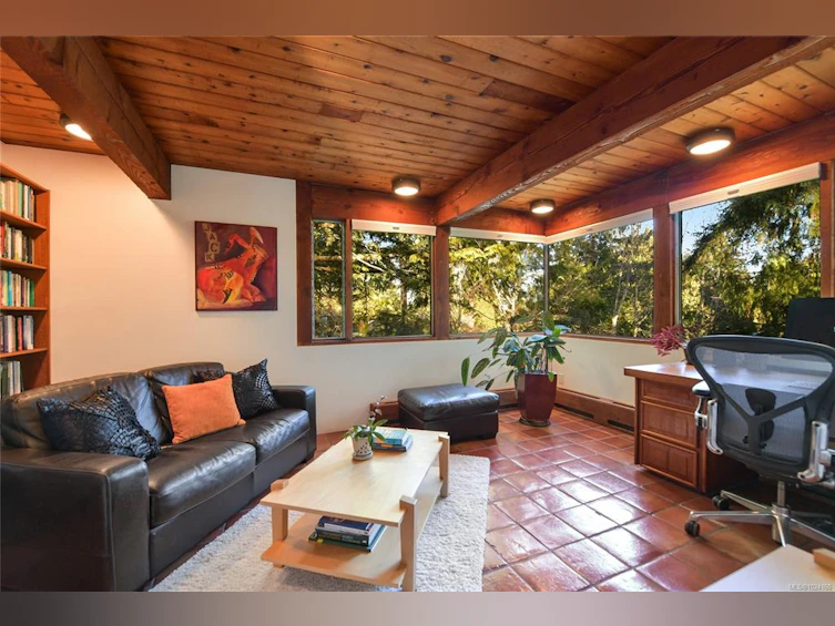 4662 Amblewood Drive, Saanich, BC, V8Y 1C2 - 26