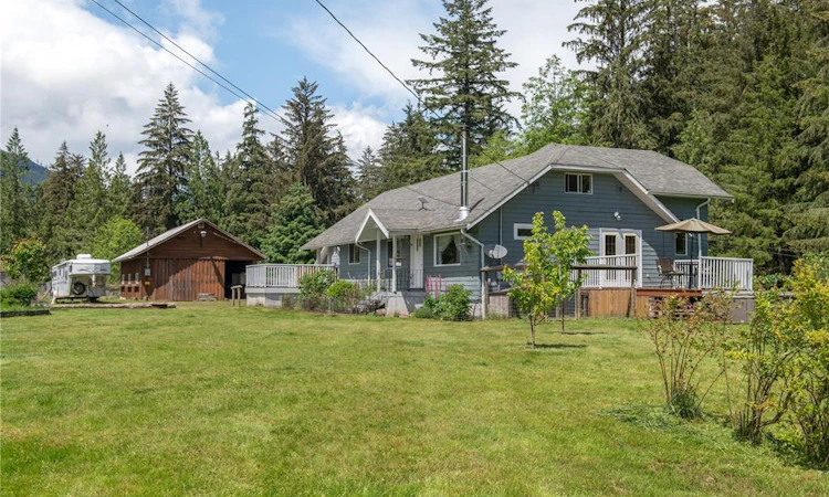870 Sayward Road