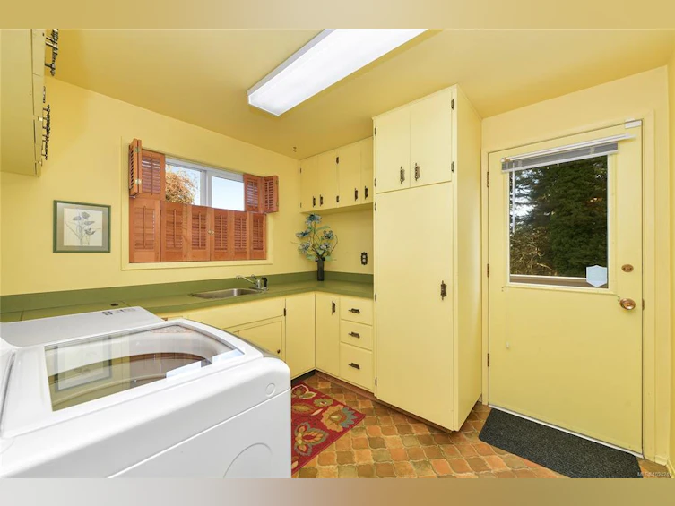 4911 Sea Ridge Drive, Saanich, BC, V8Y 2B5 - 49