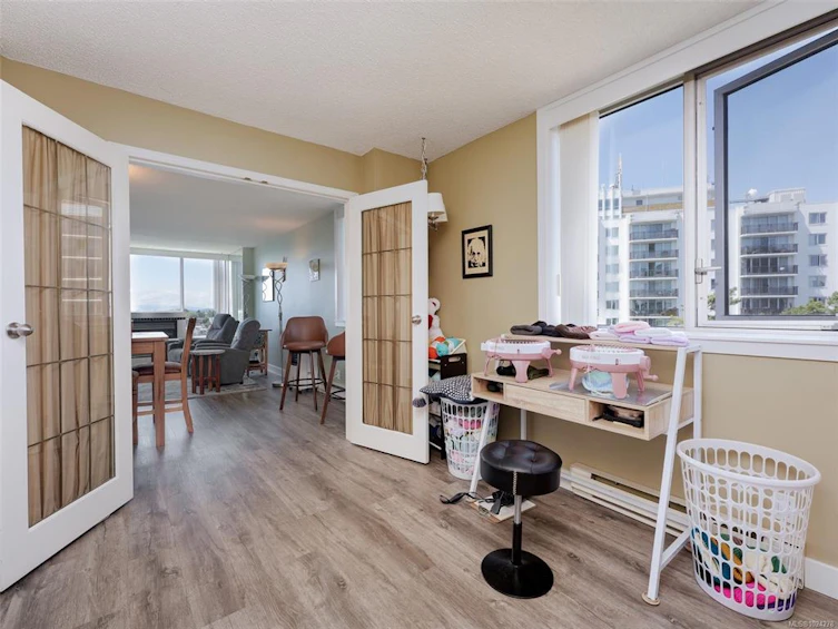 905-325 Maitland Street, Victoria, BC, V9A 7E9 - 18