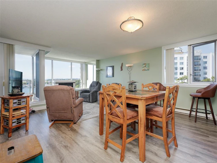 905-325 Maitland Street, Victoria, BC, V9A 7E9 - 6