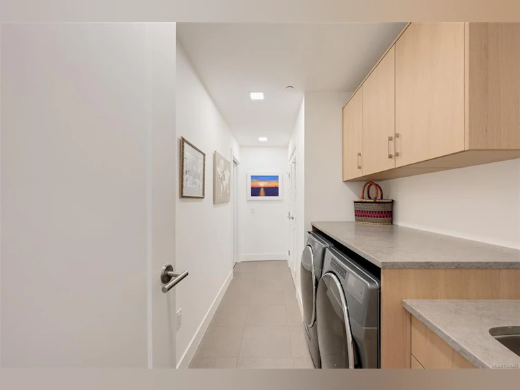 202-5388 Hill Rise Terrace, Saanich, BC, V8Y 3K2 - 52