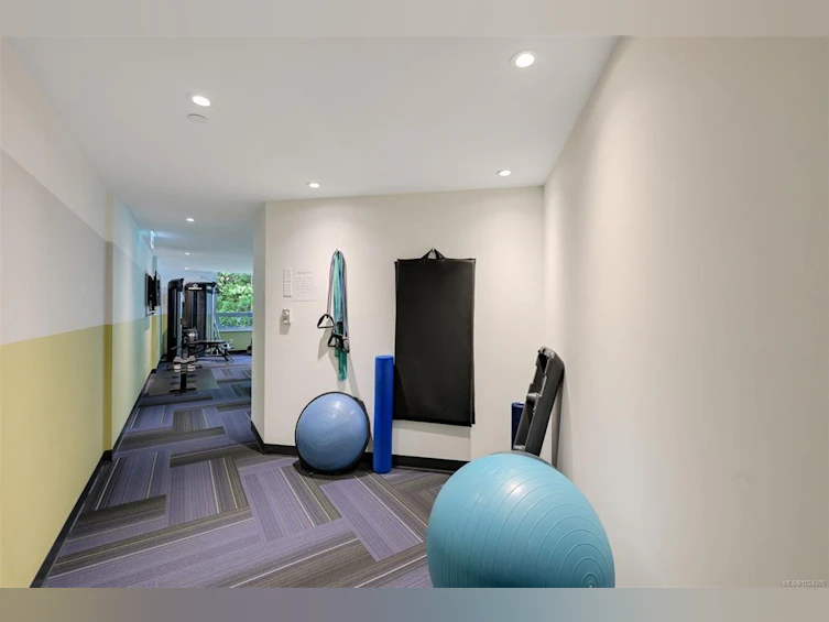 202-5388 Hill Rise Terrace, Saanich, BC, V8Y 3K2 - 61