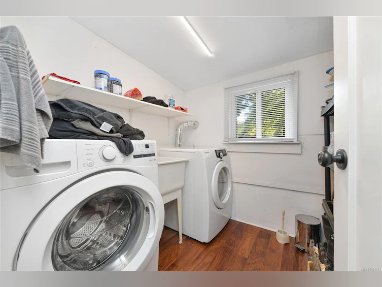 1715 Carrick Street, Victoria, BC, V8R 2M1 - 11