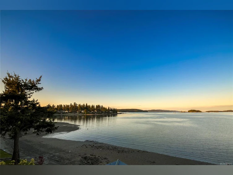 103-10393 Allbay Road, Sidney, BC, V8L 2N8 - 8