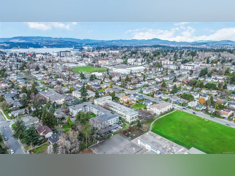 16-477 Lampson Street, Esquimalt, BC, V9A 5Z4 - 26