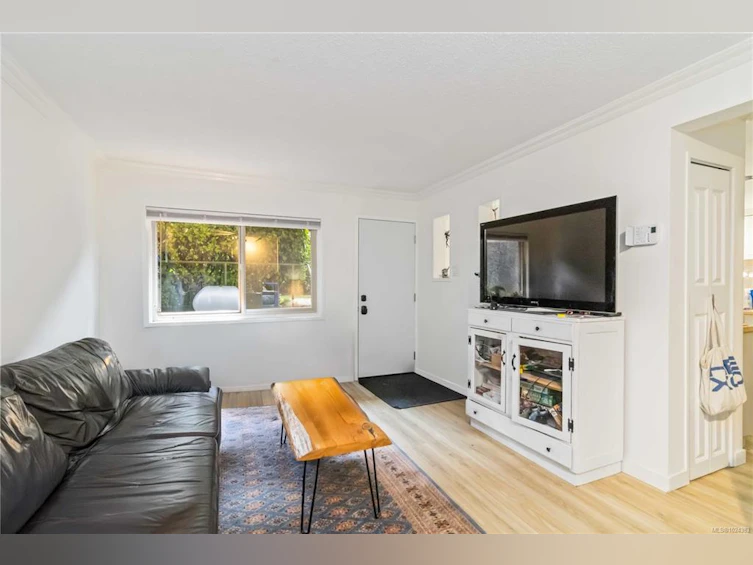 16-477 Lampson Street, Esquimalt, BC, V9A 5Z4 - 4