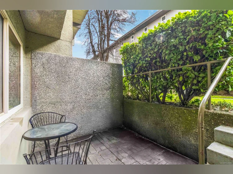 16-477 Lampson Street, Esquimalt, BC, V9A 5Z4 - 31