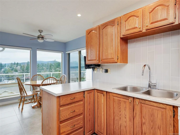 714-6880 Wallace Drive, Central Saanich, BC, V8M 1N8 - 9