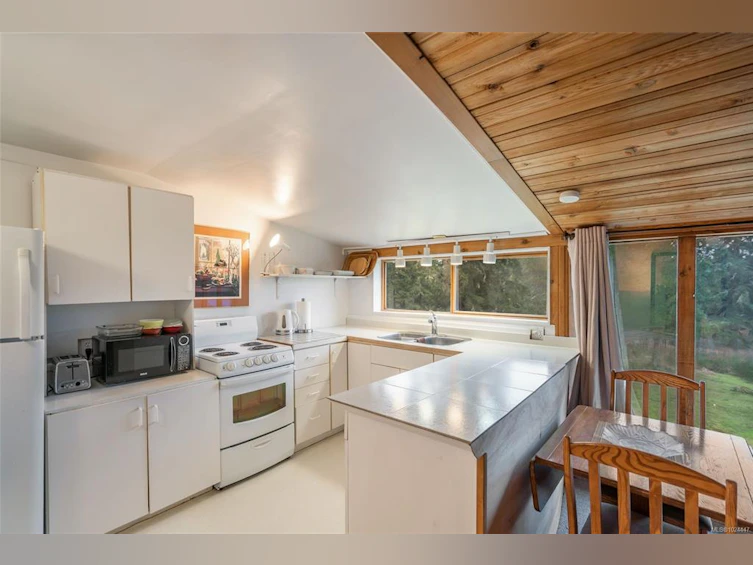 1980 Grafton Avenue, Coombs, BC, V0R 1V0 - 36