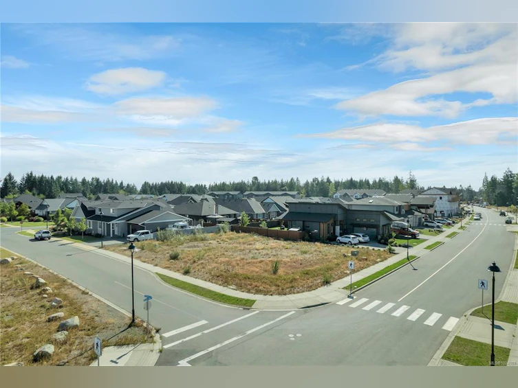730 Beaver Creek Boulevard, Campbell River, BC, V9H 0G1 - 3