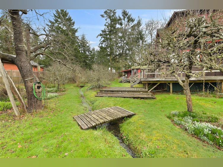 417 Sunset Place, Mayne Island, BC, V0N 2J2 - 39