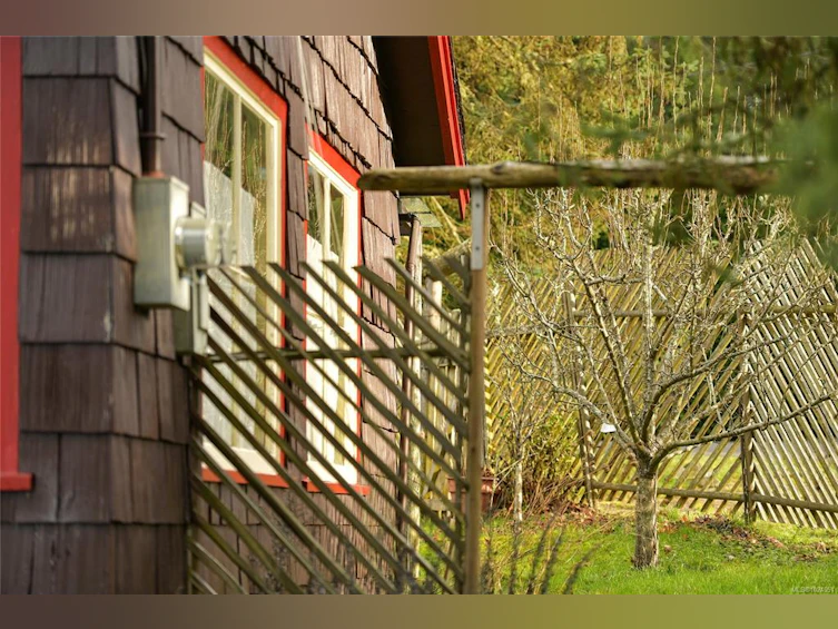 417 Sunset Place, Mayne Island, BC, V0N 2J2 - 57