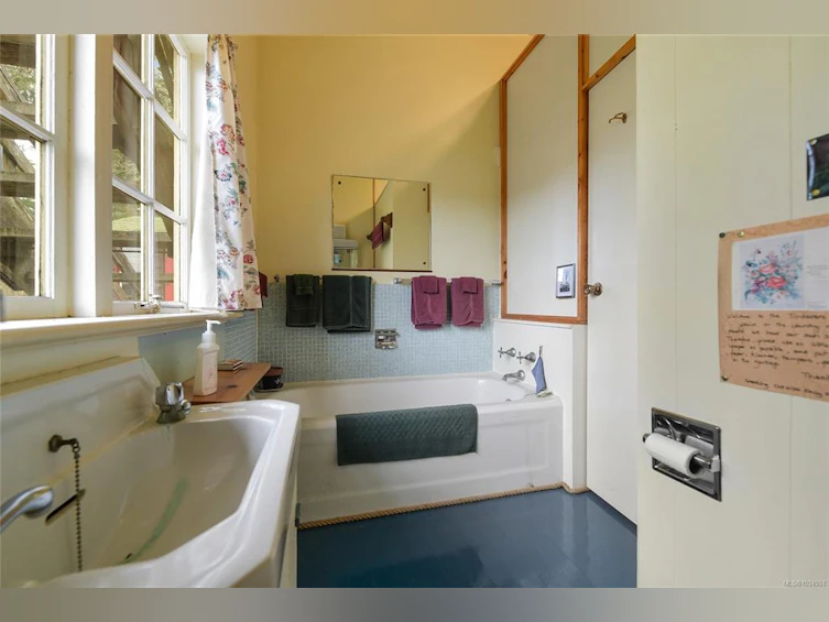 417 Sunset Place, Mayne Island, BC, V0N 2J2 - 26