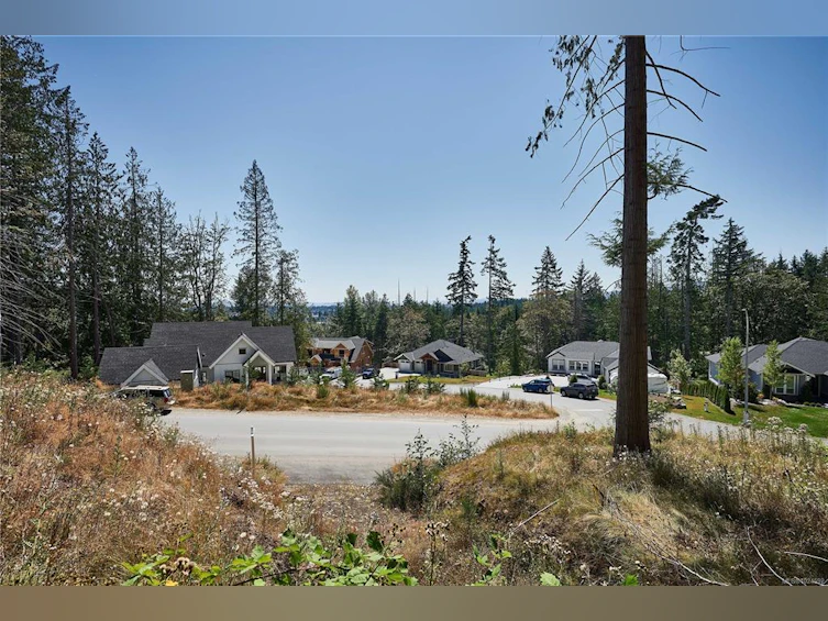 10880 Greenpark Drive, North Saanich, BC, V8L 5N5 - 7