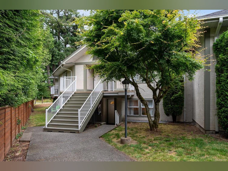 6-2993 104th Street, Nanaimo, BC, V9T 2E6 - 2