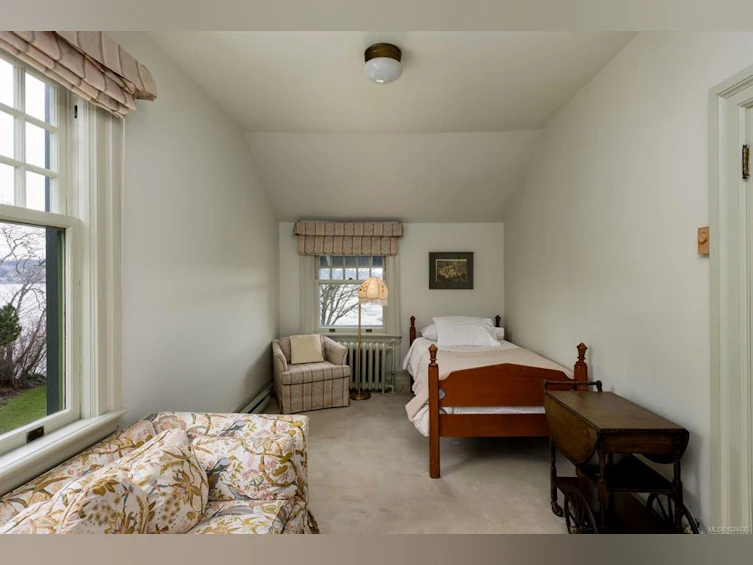3175 Beach Drive, Oak Bay, BC, V8R 6L7 - 55