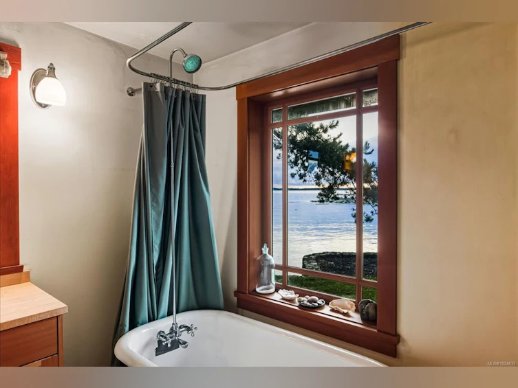 3175 Beach Drive, Oak Bay, BC, V8R 6L7 - 69
