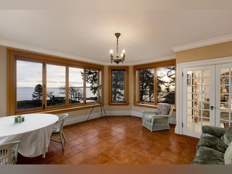 3175 Beach Drive, Oak Bay, BC, V8R 6L7 - 37