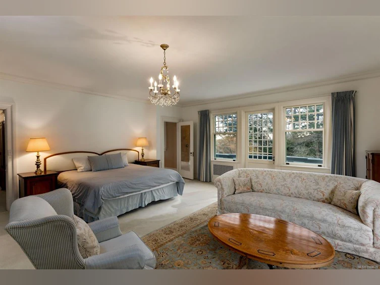 3175 Beach Drive, Oak Bay, BC, V8R 6L7 - 45