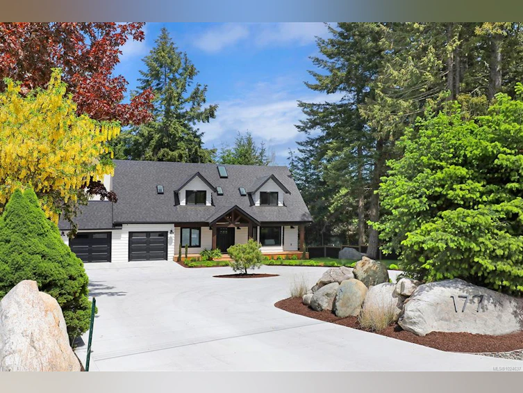 177 E Sunningdale Road, Qualicum Beach, BC, V9K 1L1 - 3