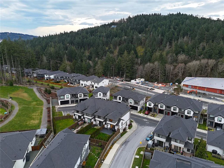 2812 Lunar Court, Langford, BC, V9B 4M2 - 38