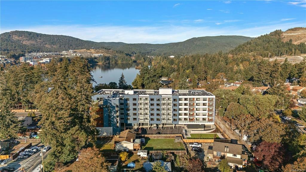 212-2881 Leigh Road, Langford, BC, V9B 4G5