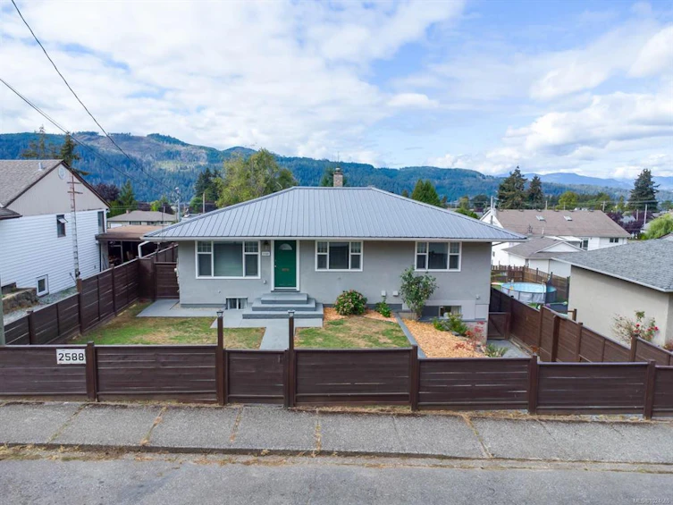 2588 11th Avenue, Port Alberni, BC, V9Y 2S1 - 2