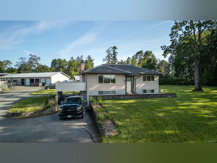 9775 West Saanich Road, North Saanich, BC, V8L 5T5 - 35