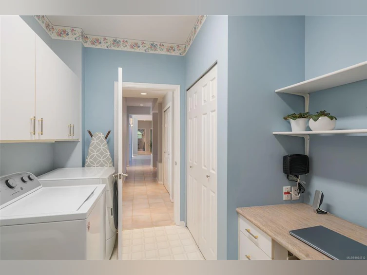 3285 Hobart Place, Fairwinds, BC, V9P 9H6 - 28