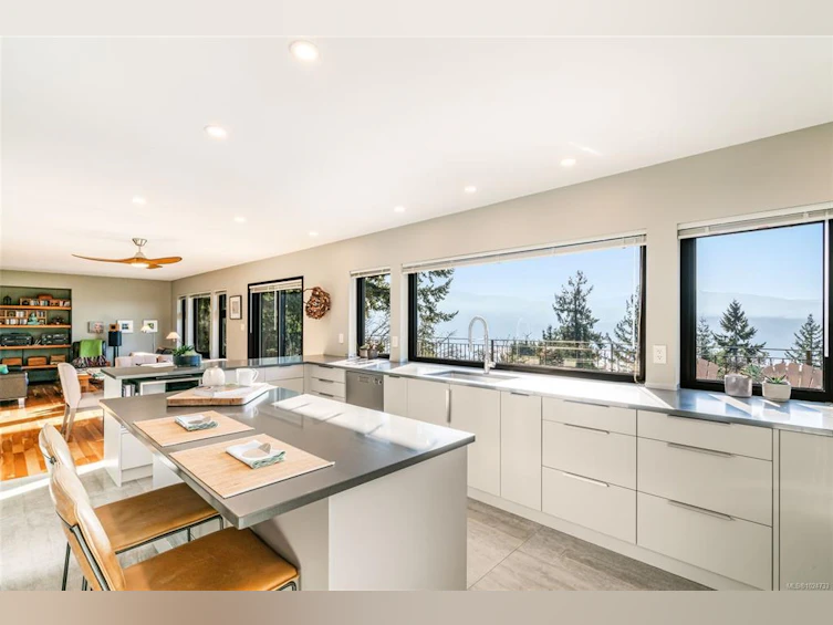 2405 Chain Way, Nanoose, BC, V9P 9G2 - 4