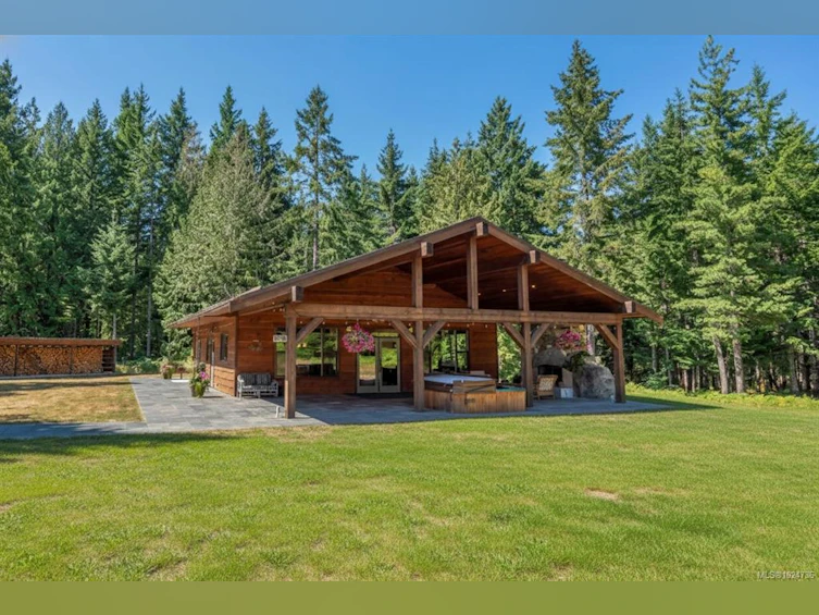 3005 Christie Road, Qualicum Beach, BC, V9K 2L7