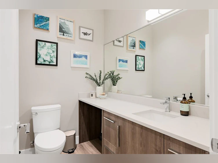 7864 Lochside Drive, Central Saanich, BC, V8M 0B9 - 10