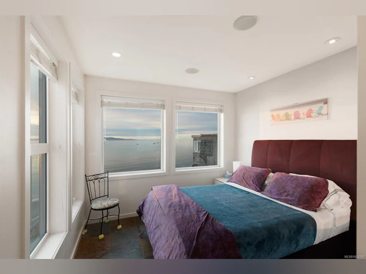 5009 Cordova Bay Road, Saanich, BC, V8Y 2K1 - 32
