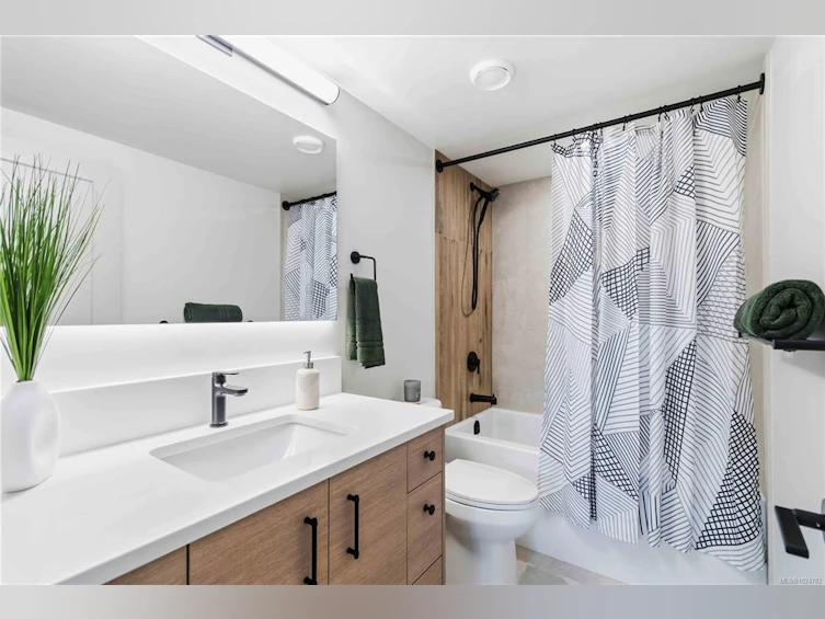 6-1789 Emerson Street, Victoria, BC, V8R 2C2 - 20