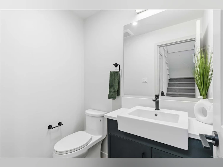 6-1789 Emerson Street, Victoria, BC, V8R 2C2 - 18