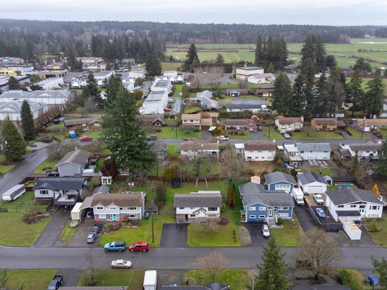 1920 Cougar Crescent, Comox, BC, V9M 2K5 - 18
